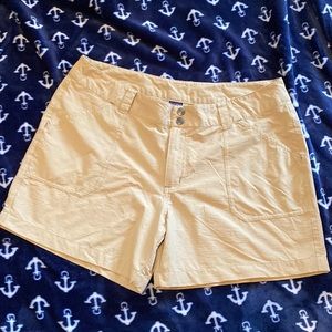 Womens 14 Patagonia tan shorts